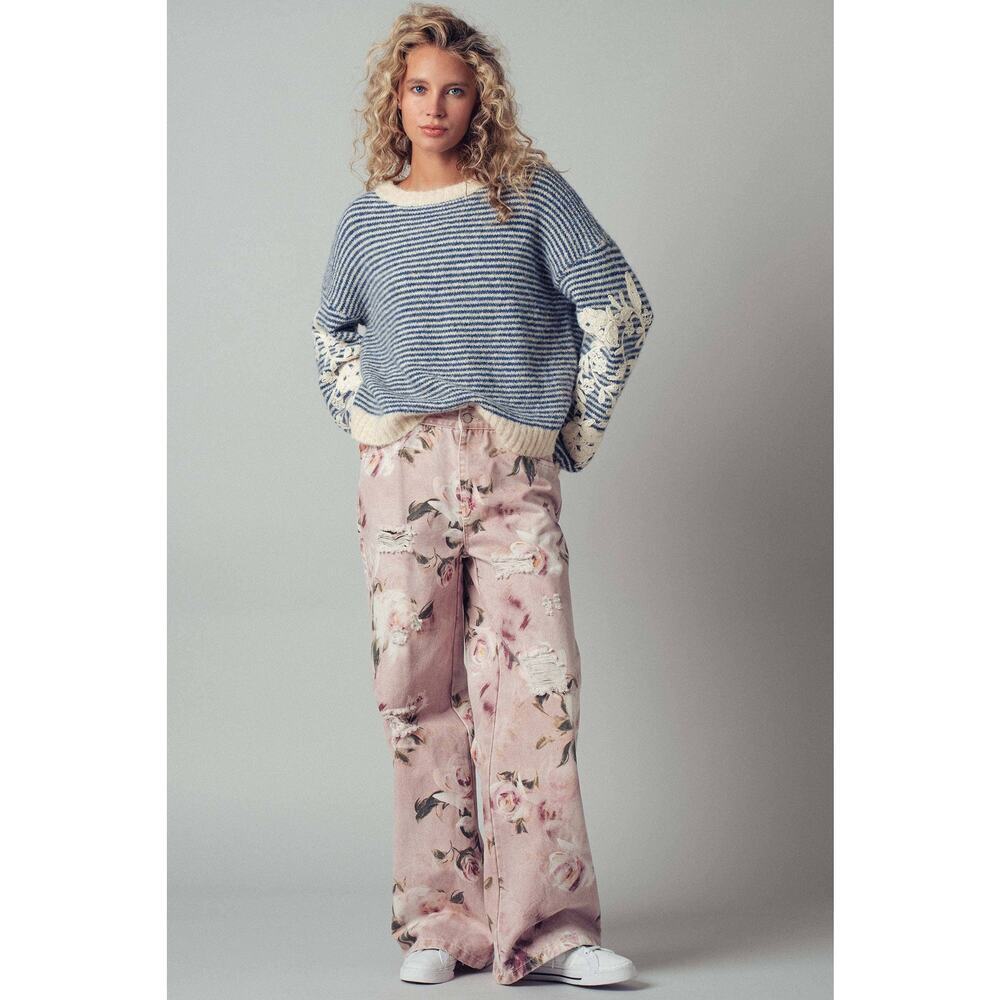 Urban Daizy Romantic Rose Print High-Rise Denim Pants - Picture 8 of 10